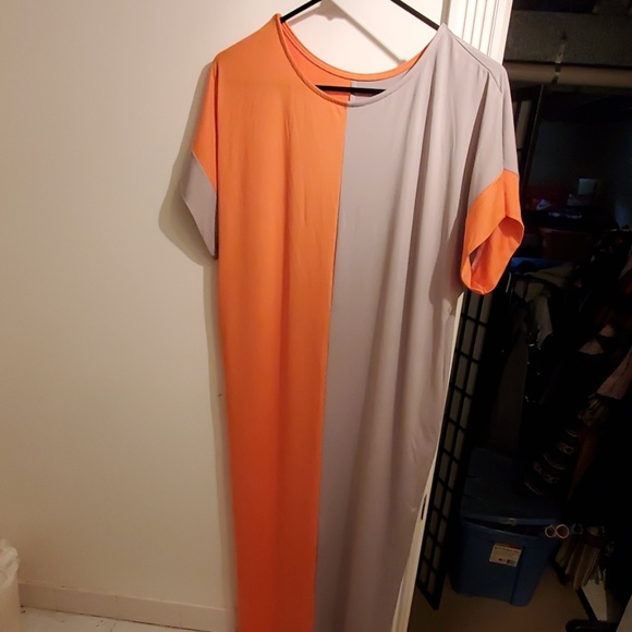 Dress - Picture 2 of 2